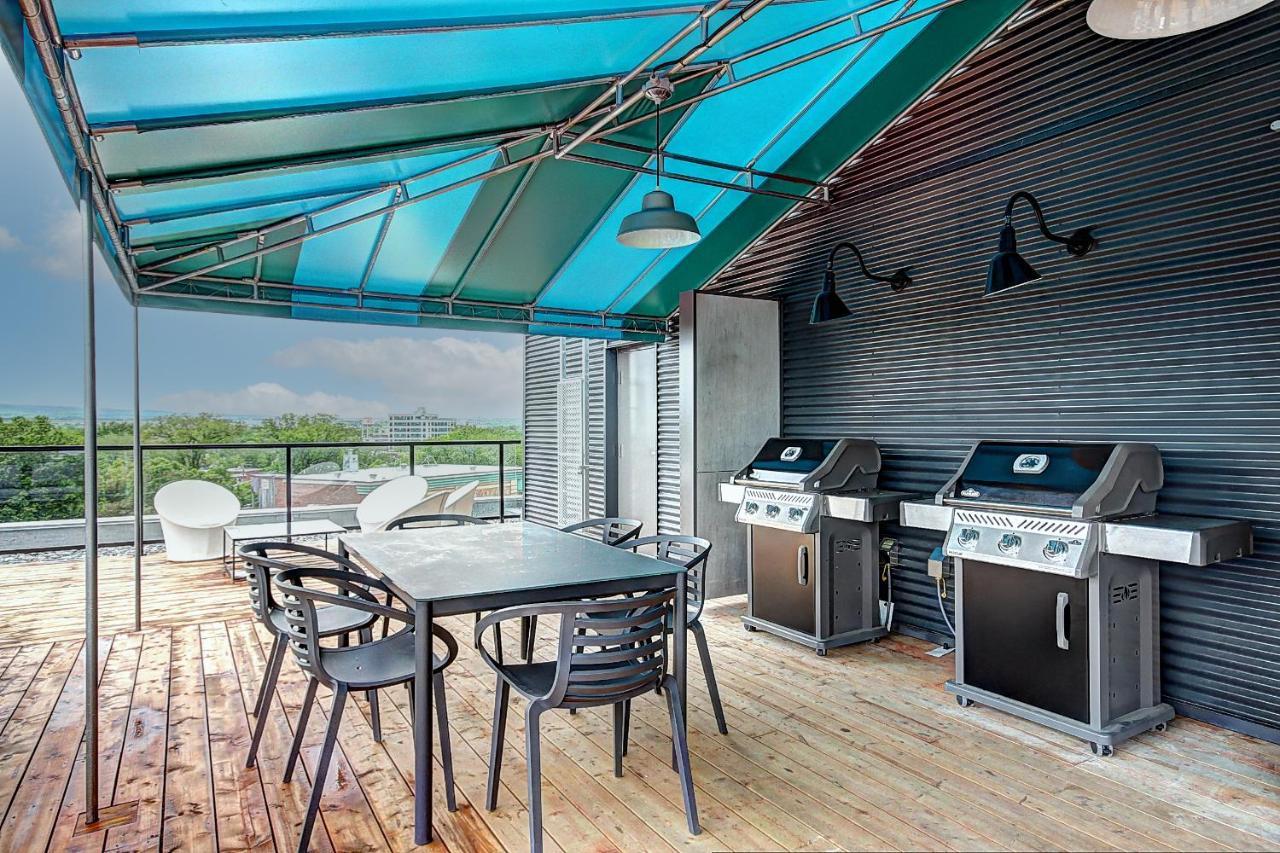 Penthouse With Free Indoor Parking Downtown Apartment ควิเบกซิตี้ ภายนอก รูปภาพ